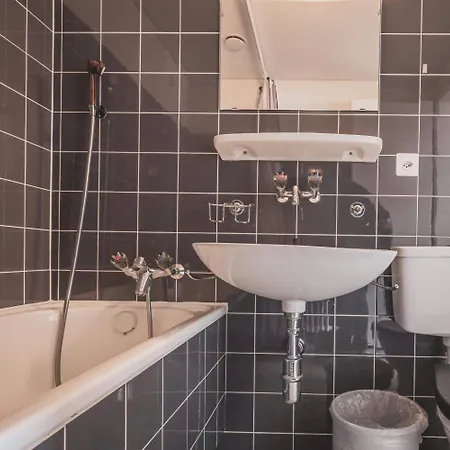 Mountain מלון ארוזה